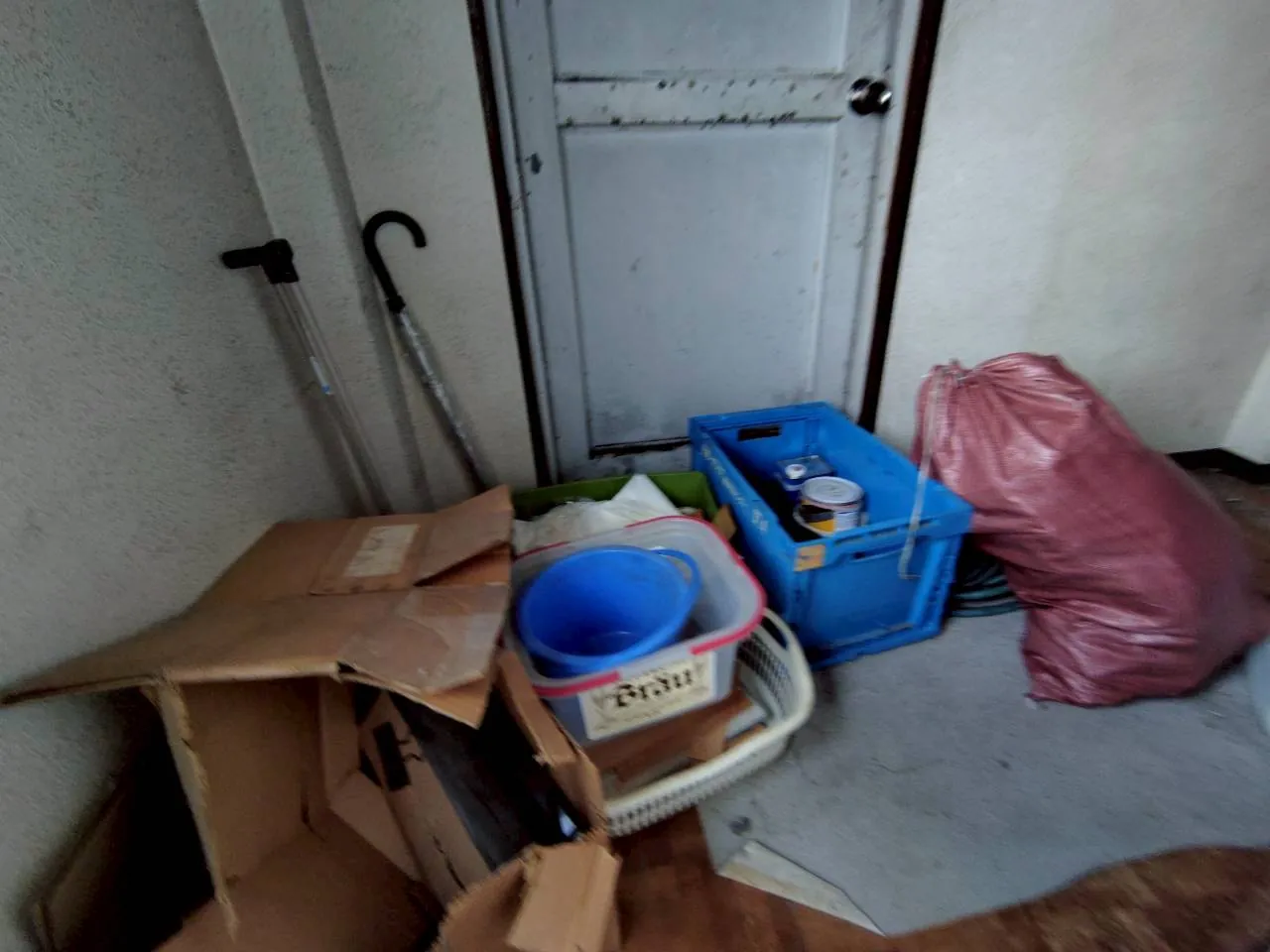 店舗・住居の残置物処分|残された日用品・資材